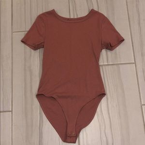 Short sleeve bodysuit